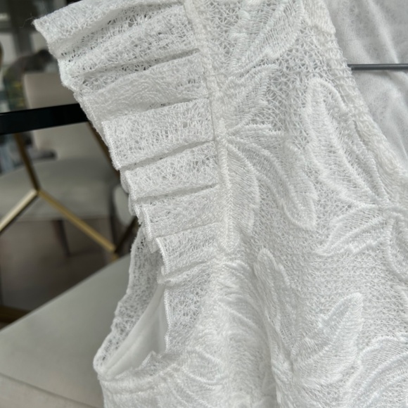 Vero Moda NWOT Big Flower Lace size 12 - Picture 4 of 8